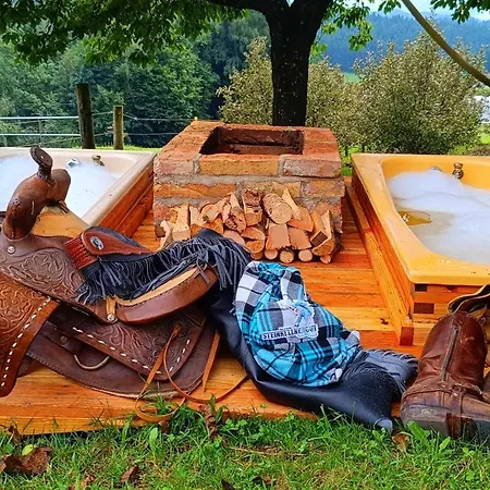 럭셔리텐트 Western Style Planenwagen Henndorf (Perg)