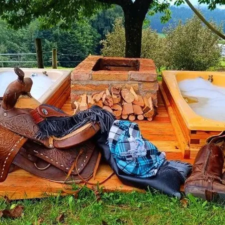 Western Style Planenwagen *