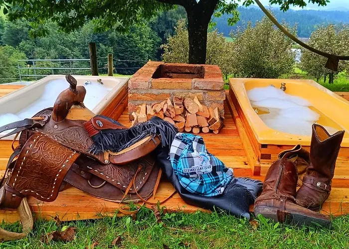 Campo de lujo Western Style Planenwagen Henndorf (Perg)